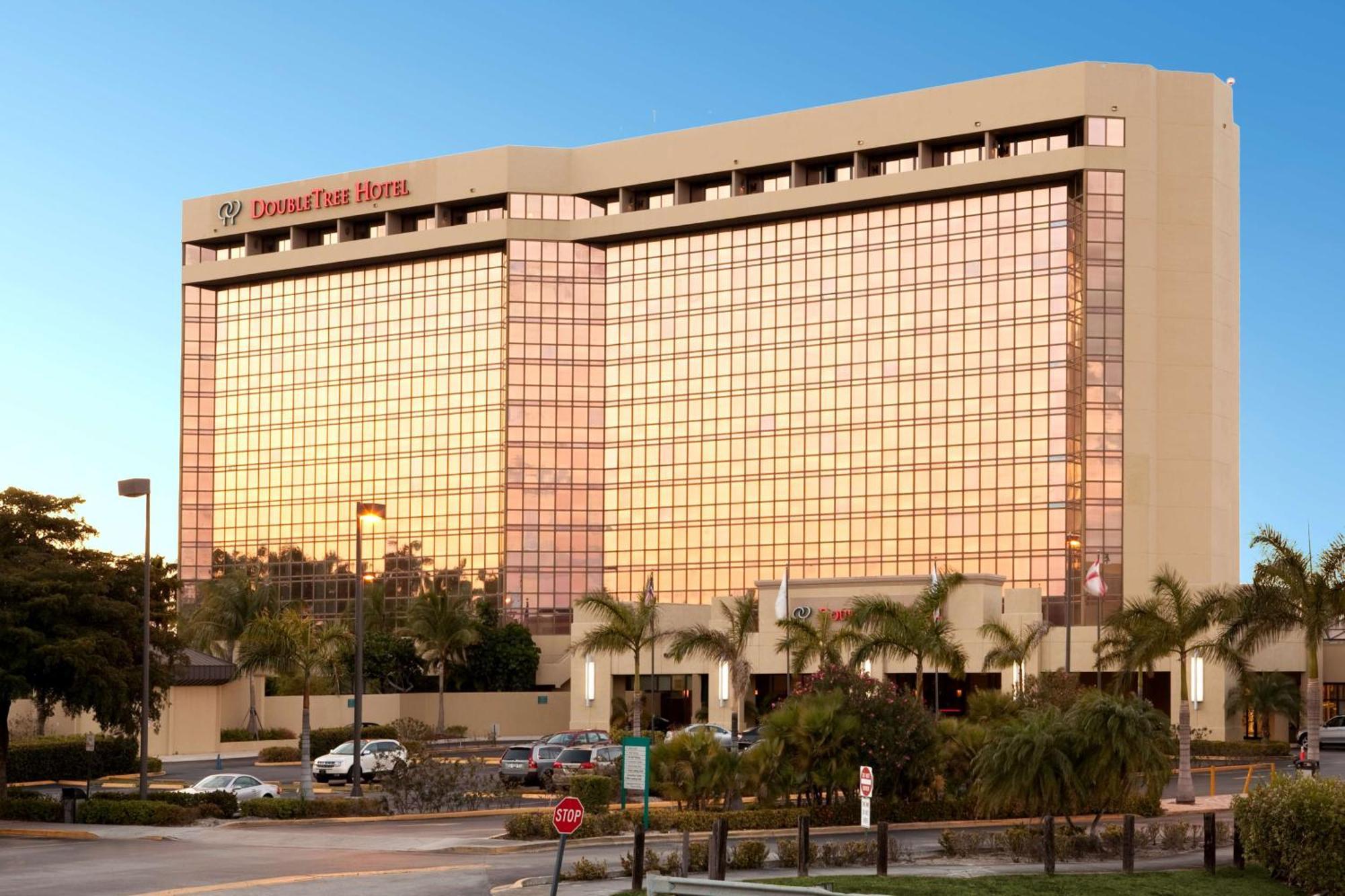 Doubletree By Hilton Hotel Miami Airport & Convention Center Miami Springs Exterior foto