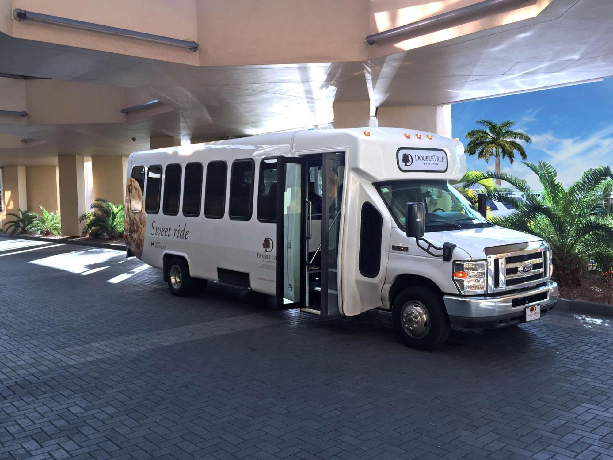 Doubletree By Hilton Hotel Miami Airport & Convention Center Miami Springs Exterior foto