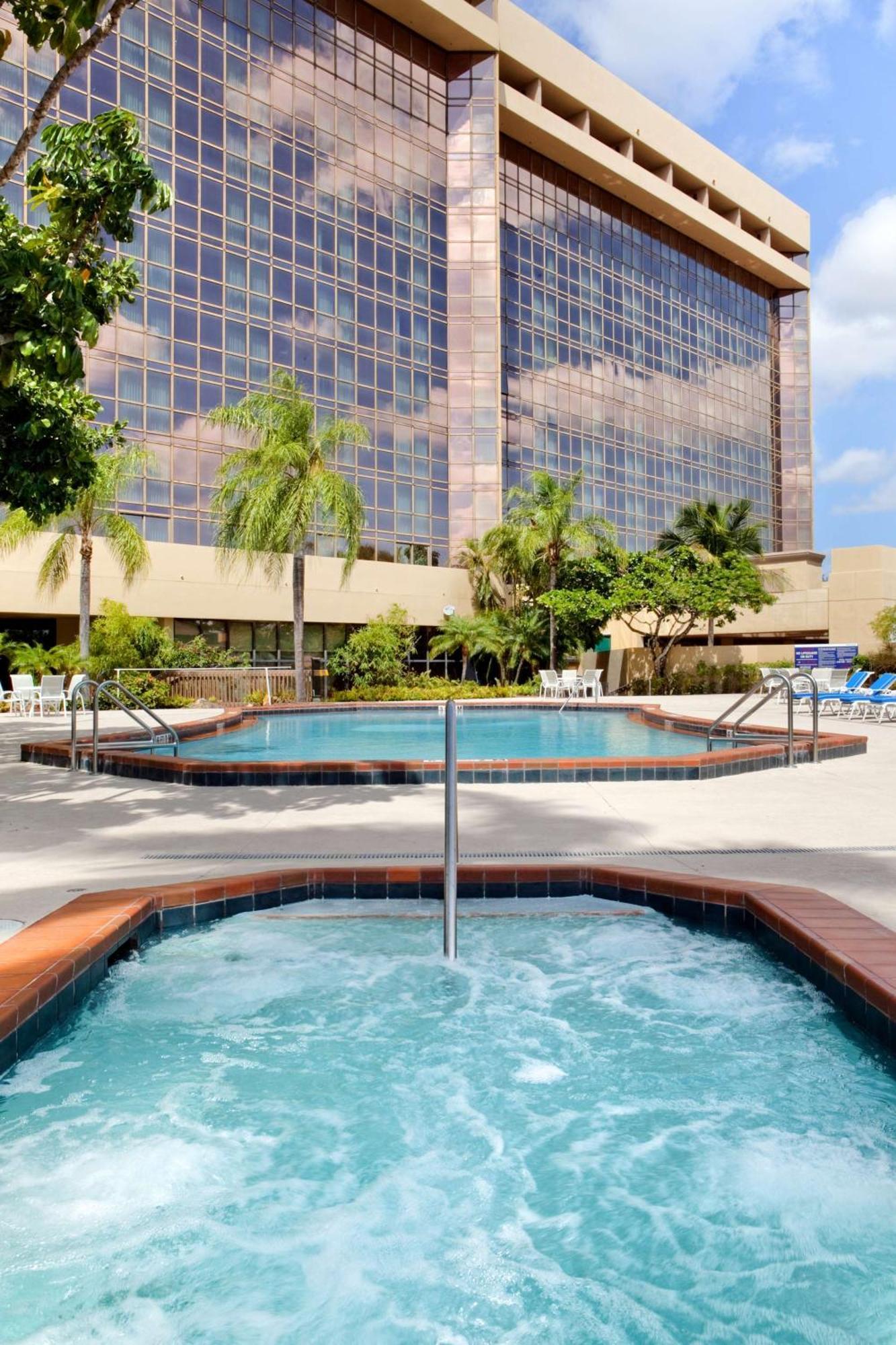 Doubletree By Hilton Hotel Miami Airport & Convention Center Miami Springs Exterior foto