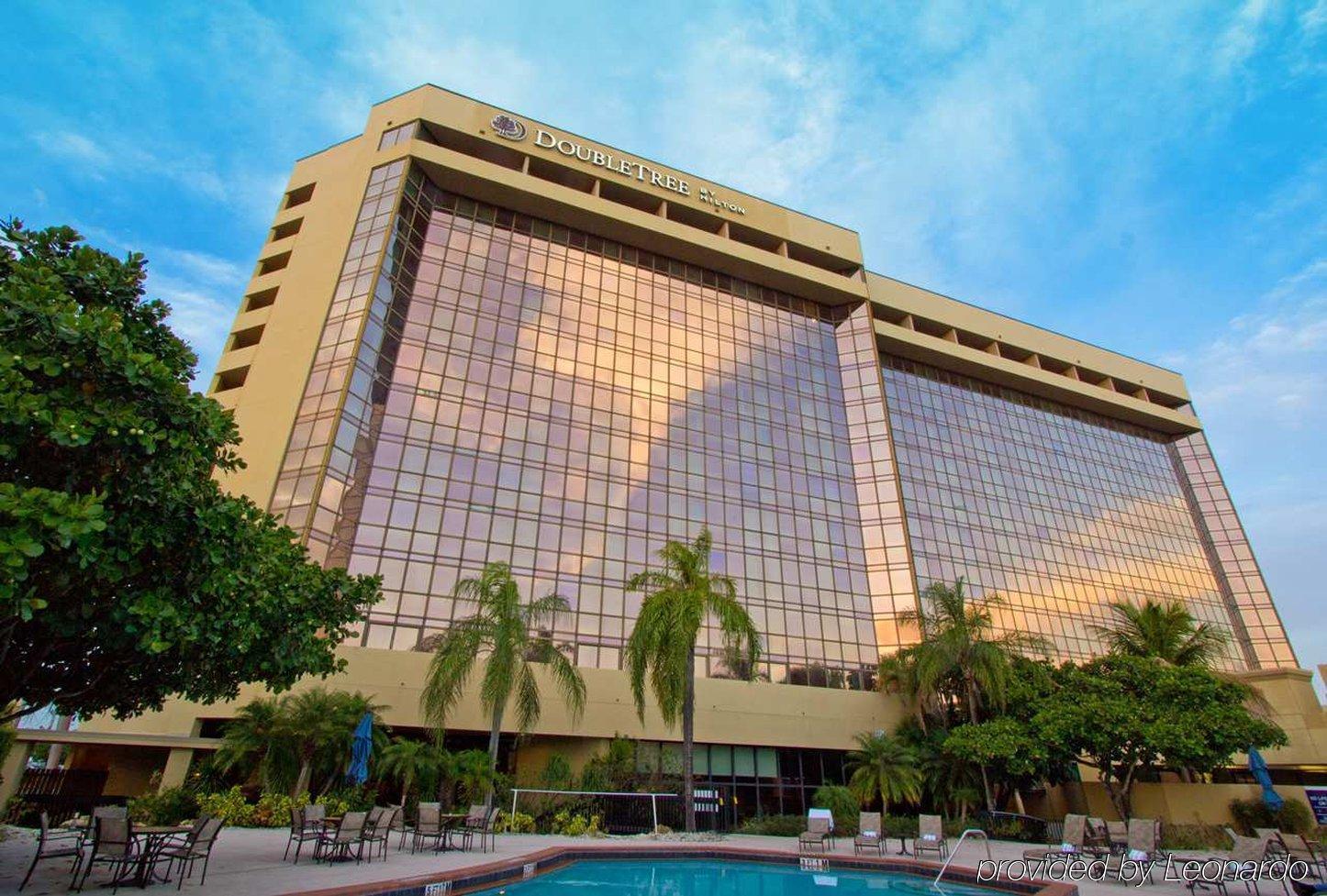 Doubletree By Hilton Hotel Miami Airport & Convention Center Miami Springs Exterior foto